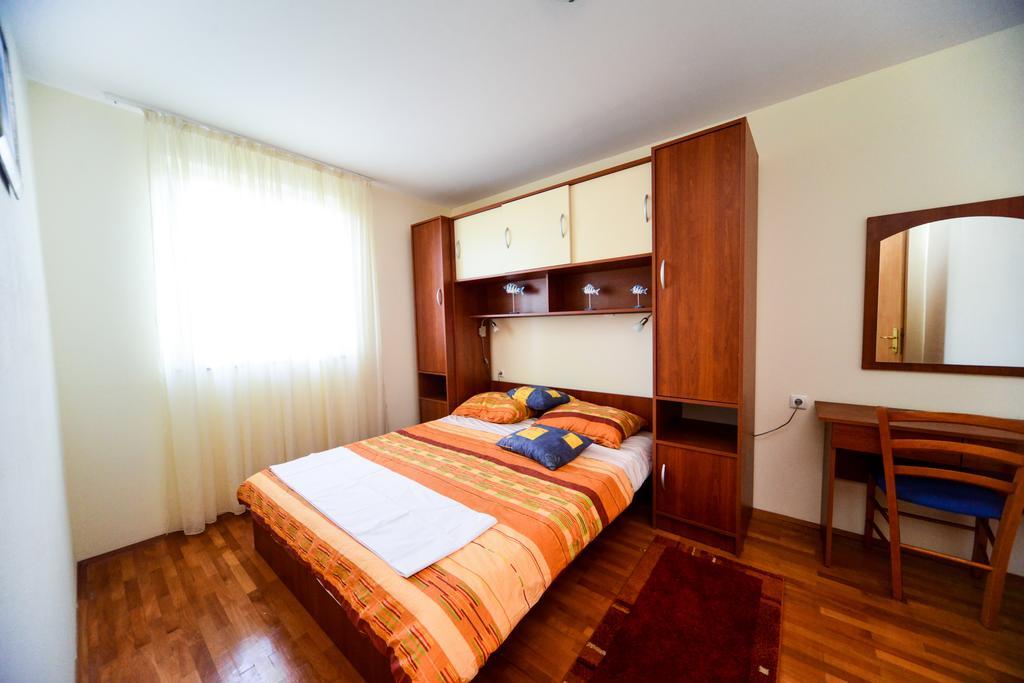 Apartments Ivan Zadar Exterior photo